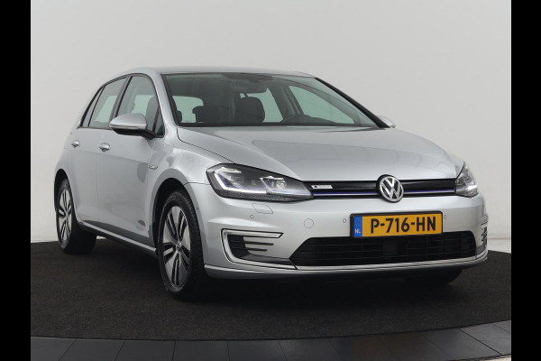 Volkswagen e-Golf | Warmtepomp | Stoelverwarming | Camera | Virtual Cockpit | Carplay | Full LED | Climate control | Bluetooth | Park Assist