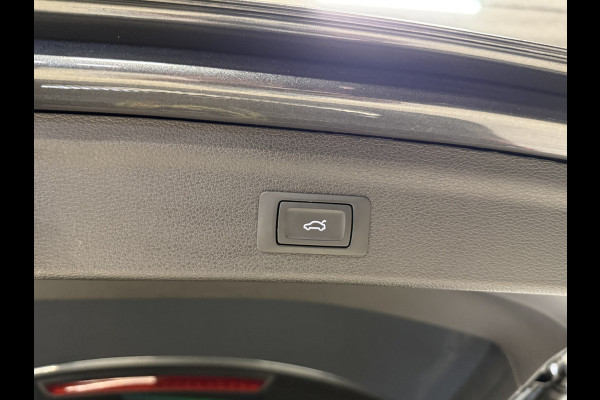 Audi Q3 45 TFSI e S edition | 1e Eigenaar | NAP | 2x S-line | Sfeerverlichting | Apple Carplay | Sportstoelen