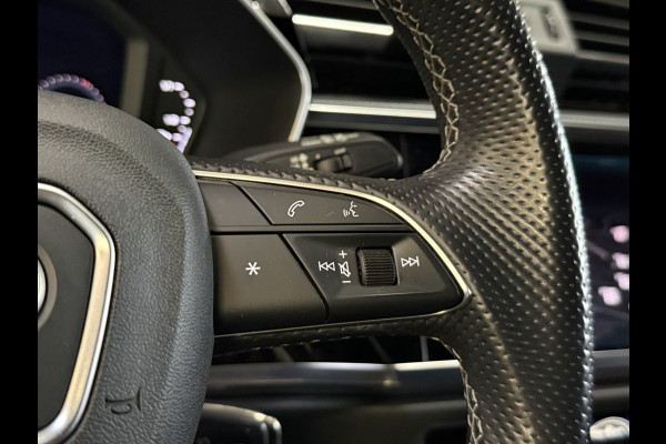 Audi Q3 45 TFSI e S edition | 1e Eigenaar | NAP | 2x S-line | Sfeerverlichting | Apple Carplay | Sportstoelen