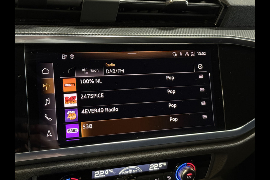 Audi Q3 45 TFSI e S edition | 1e Eigenaar | NAP | 2x S-line | Sfeerverlichting | Apple Carplay | Sportstoelen