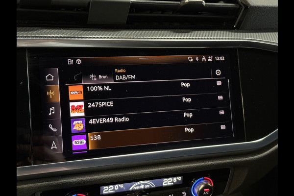 Audi Q3 45 TFSI e S edition | 1e Eigenaar | NAP | 2x S-line | Sfeerverlichting | Apple Carplay | Sportstoelen