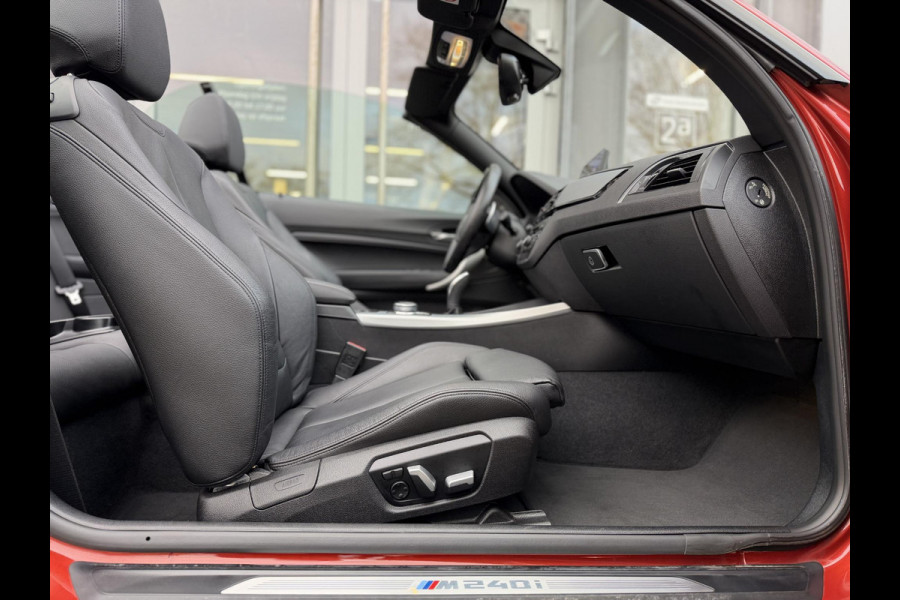 BMW 2 Serie Cabrio M240i High Ex. M-Sport Plus |Full Option|Orgineel NL|Dealer onderhouden