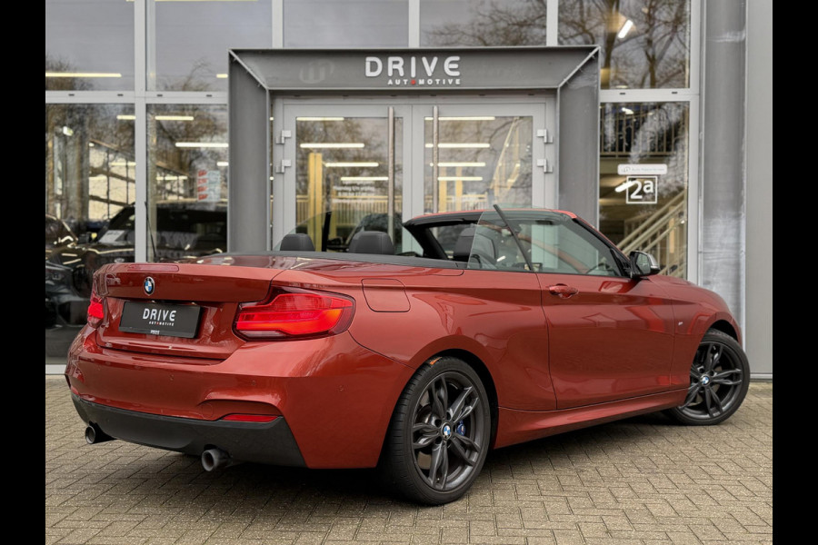 BMW 2 Serie Cabrio M240i High Ex. M-Sport Plus |Full Option|Orgineel NL|Dealer onderhouden