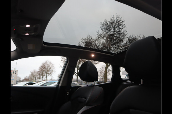 Renault Kadjar 1.3 TCe Black Edition / Panoramadak