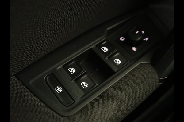 Volkswagen Tiguan 1.5 TSI R Line | Trekhaak | Adaptive cruise | Carplay | Full LED | Virtual Cockpit | Navigatie | Parkeerhulp | Climate control
