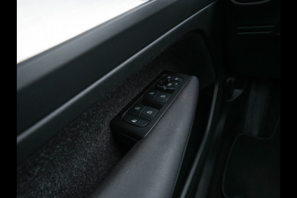 Volvo XC40 1.5 T5 Recharge Business Pro ( PLUG-IN ) (INCL-BTW) *AUT | NAVI-FULLMAP | DIGI-COCKPIT | CLIMA | KEYLESS | DAB | HEATED-SPORTSEATS | FULL-LED | ADAPTIVE-CRUISE | CAMERA | 18'' ALU*