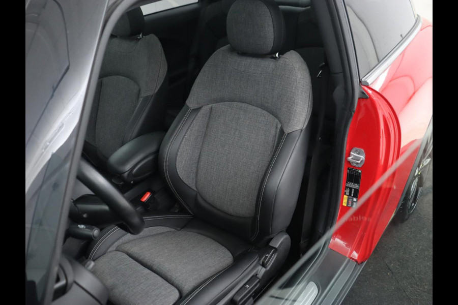 MINI Electric Edition Greenwich 33 kWh | Panoramadak | Stoelverwarming | Carplay | Navigatie | Camera | Full LED | Sportstoelen | Keyless | Climate control