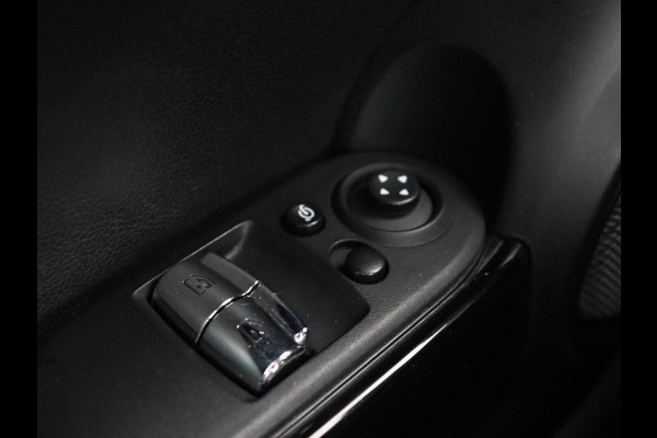 MINI Electric Edition Greenwich 33 kWh | Panoramadak | Stoelverwarming | Carplay | Navigatie | Camera | Full LED | Sportstoelen | Keyless | Climate control