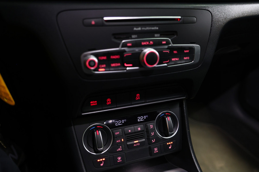 Audi Q3 1.4 TFSI CoD Sport S-Line AUT NAVI LEDER XENON CRUISE ECC '18