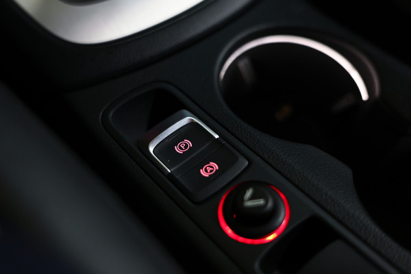 Audi Q3 1.4 TFSI CoD Sport S-Line AUT NAVI LEDER XENON CRUISE ECC '18