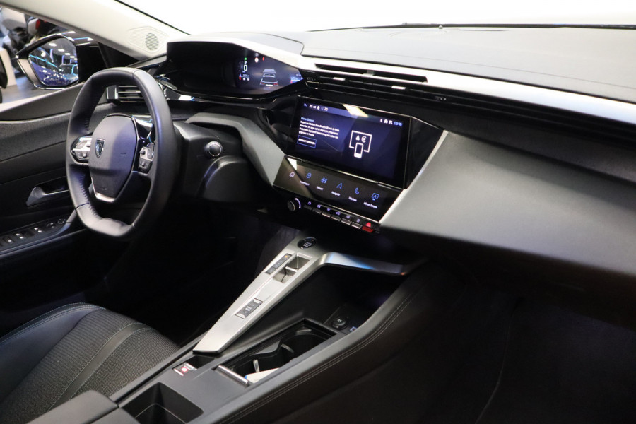 Peugeot 308 SW 1.2 PureTech Allure Navigatie Full-led Adaptive-Cruise 24 maanden garantie mogelijk (*vraag naar de voorwaarden)