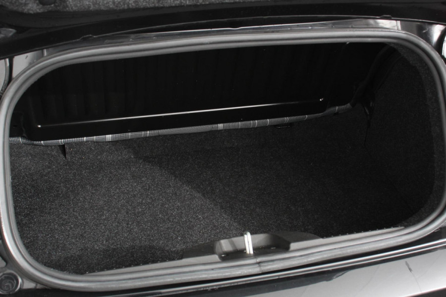 Fiat 500C 1.0 70pk MHEV Lounge Plus | Navigatie | Apple Carplay/Android Auto | Parkeersensor achter | Cruise Control | Climatronic | Start/Stop systeem