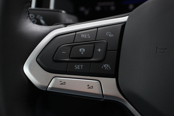 Volkswagen Polo 1.0 TSI DSG R-Line Panorama dak Camera 17" Lichtmetalen Velgen Navigatie Apple Carplay / Android Auto Climate Control