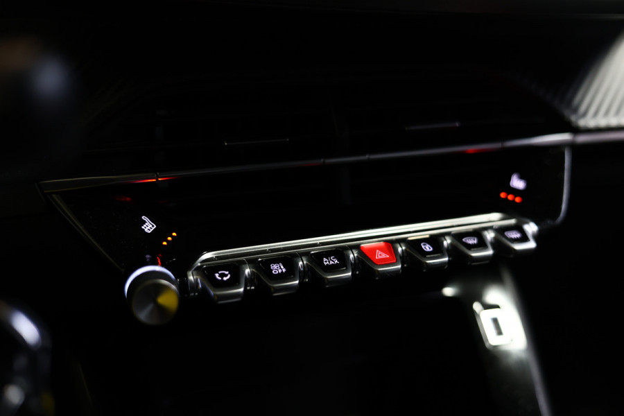 Peugeot 208 1.2 PureTech Allure AUT 1eEIGNR! CARPLAY DAB STOELVW PDC '20