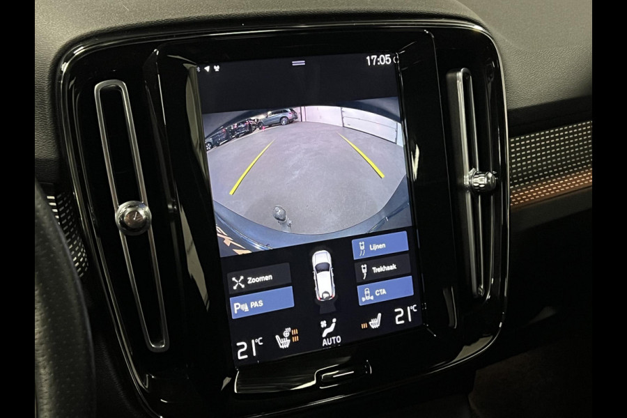 Volvo XC40 T5 Plug-in hybrid R-design Trekhaak | Adaptive Cruise | Open dak | Stoel-/stuurverwarming | Achteruitrij camera | Carplay