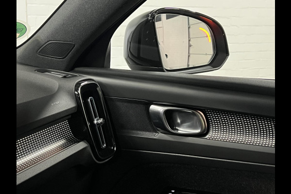Volvo XC40 T5 Plug-in hybrid R-design Trekhaak | Adaptive Cruise | Open dak | Stoel-/stuurverwarming | Achteruitrij camera | Carplay