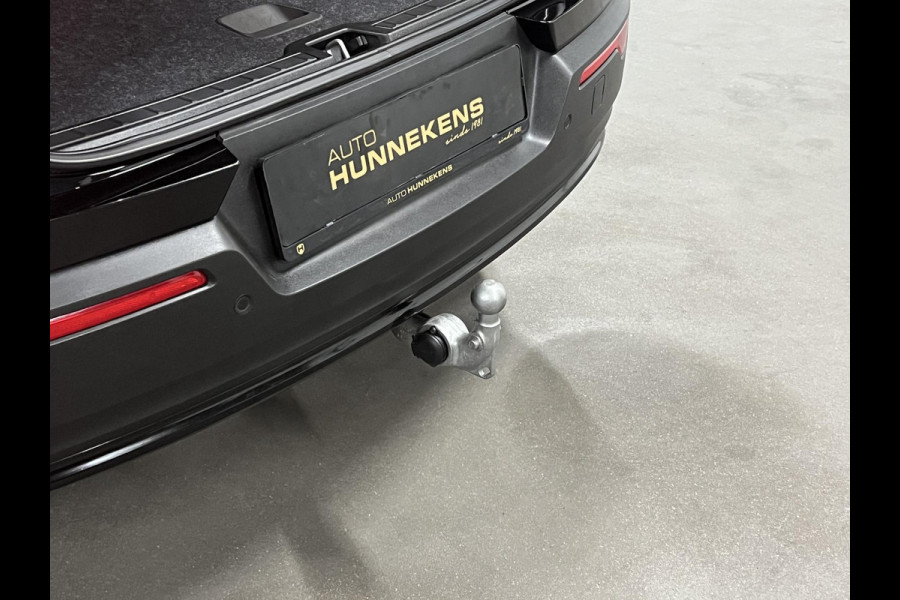 Volvo XC40 T5 Plug-in hybrid R-design Trekhaak | Adaptive Cruise | Open dak | Stoel-/stuurverwarming | Achteruitrij camera | Carplay