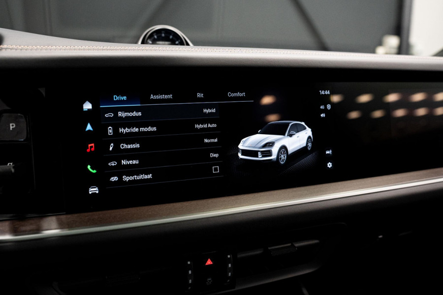 Porsche Cayenne Coupé 3.0 S E-Hybrid *Burmester / Club-Leder Interieur / Vierwielbesturing / Paint-to-Sample / Soft-Close / Stoelventilatie / Keyless*