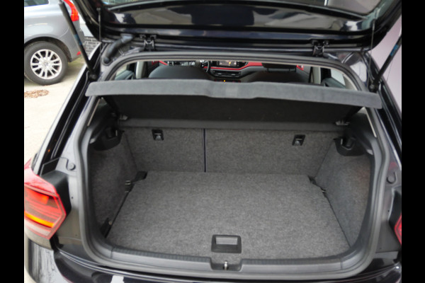 Volkswagen Polo 1.0 TSI BEATS | A.C.C | CARPLAY | ALL-SEASON | NL-AUTO | APK 12-2026!!