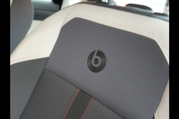 Volkswagen Polo 1.0 TSI BEATS | A.C.C | CARPLAY | ALL-SEASON | NL-AUTO | APK 12-2026!!