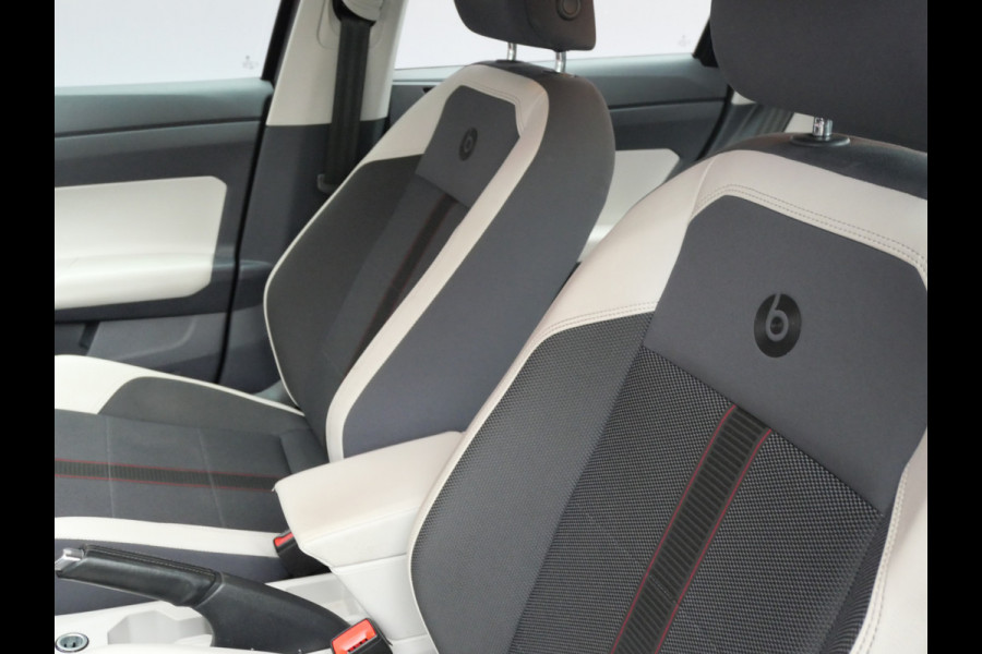 Volkswagen Polo 1.0 TSI BEATS | A.C.C | CARPLAY | ALL-SEASON | NL-AUTO | APK 12-2026!!