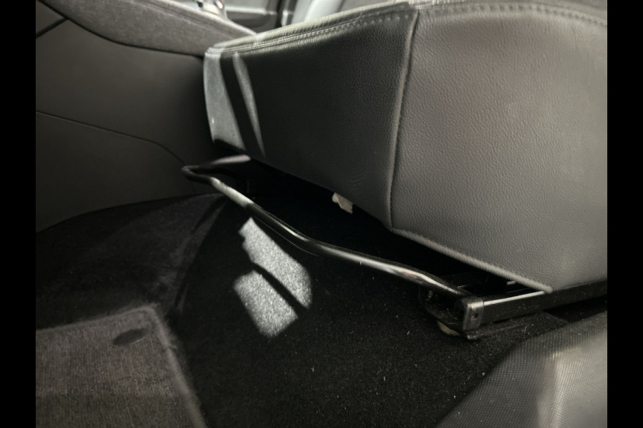 Renault ZOE R135 Zen 52 kWh Parkeersensoren voor en achter | Parkeer Camera Soh (batterijcheck) Waarde 95,7 %!