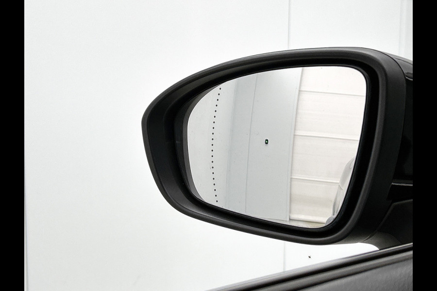 Renault Clio 1.3 TCe line(Goed OnderH, Camera, Trekhaak, Carplay, Climate Con, Navi, Etc)