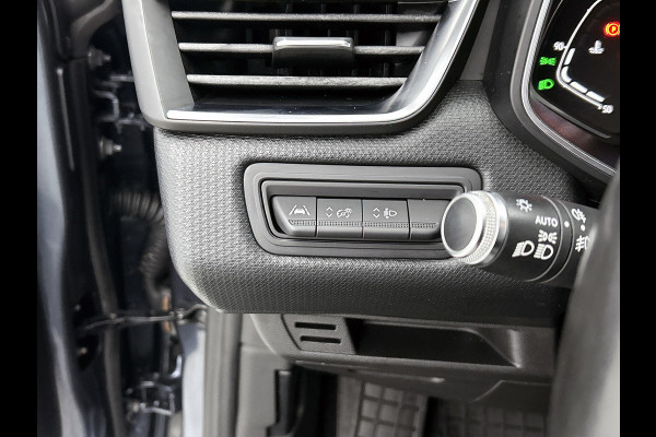 Renault Clio 1.3 TCe line(Goed OnderH, Camera, Trekhaak, Carplay, Climate Con, Navi, Etc)