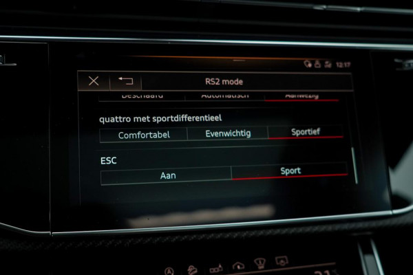 Audi Q8 4.0 TFSI RS Q8 quattro / NL Auto / Pano / Keramisch / Performance / Stoelklima