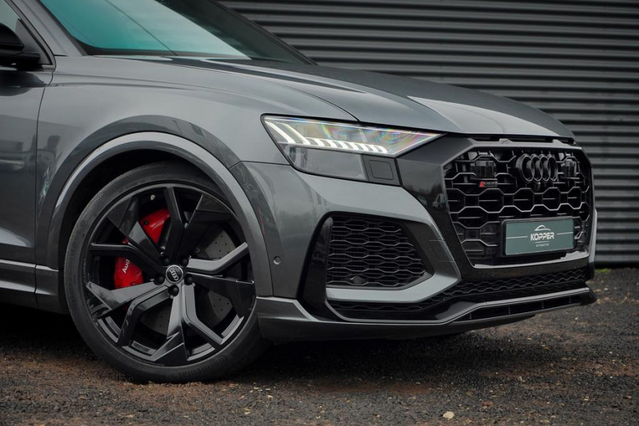 Audi Q8 4.0 TFSI RS Q8 quattro / NL Auto / Pano / Keramisch / Performance / Stoelklima