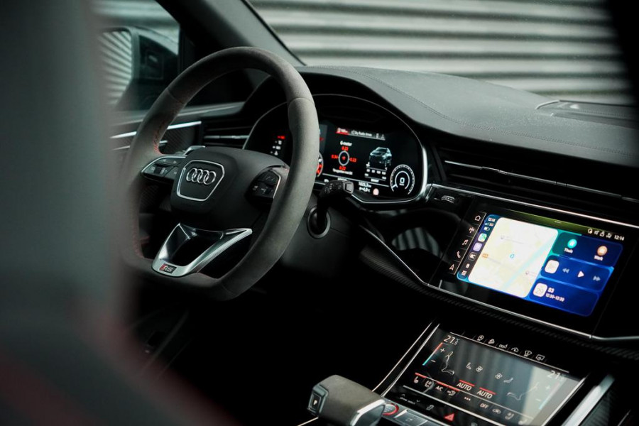 Audi Q8 4.0 TFSI RS Q8 quattro / NL Auto / Pano / Keramisch / Performance / Stoelklima