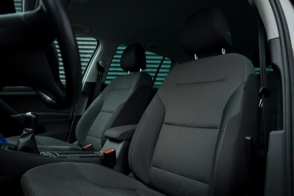 Volkswagen Golf Variant 1.0 TSI Comfortline / Navi / Incl BTW / Carplay / NL Auto