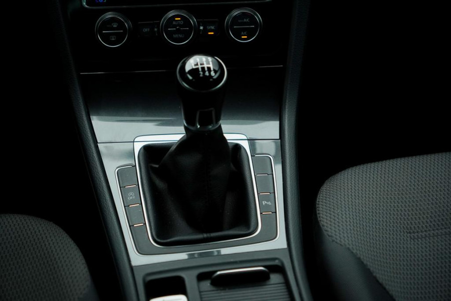 Volkswagen Golf Variant 1.0 TSI Comfortline / Navi / Incl BTW / Carplay / NL Auto