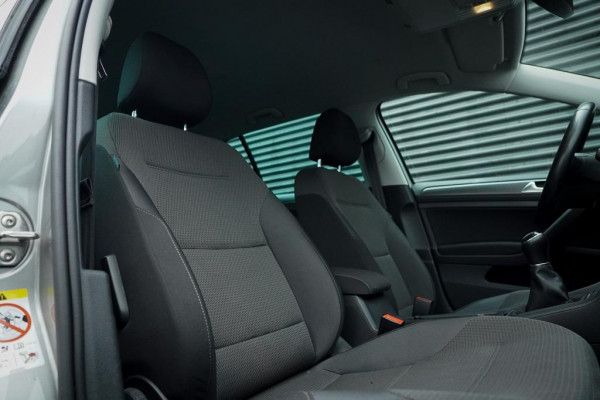 Volkswagen Golf Variant 1.0 TSI Comfortline / Navi / Incl BTW / Carplay / NL Auto