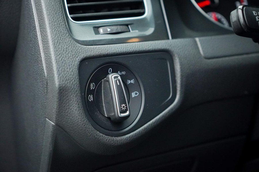 Volkswagen Golf Variant 1.0 TSI Comfortline / Navi / Incl BTW / Carplay / NL Auto