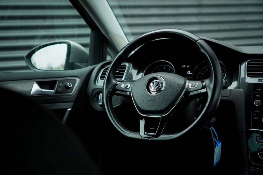 Volkswagen Golf Variant 1.0 TSI Comfortline / Navi / Incl BTW / Carplay / NL Auto