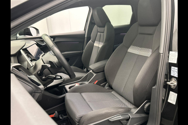 Audi Q4 e-tron 40 Launch edition Advanced Plus 77 kWh Trekhaak Adaptieve Cruise Panoramadak Virtual-cockpit Stuur/Stoel Verwarming