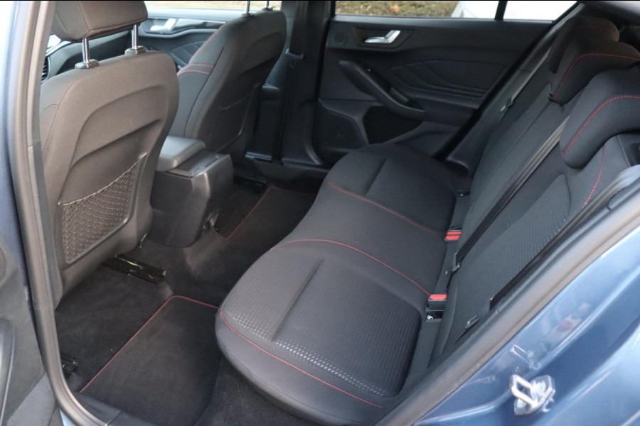 Ford Focus 1.0 EcoBoost Hybrid ST Line X 155pk org.NL head-up trekhaak camera stuur+stoel+raamverw.