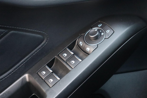 Ford Focus 1.0 EcoBoost Hybrid ST Line X 155pk org.NL head-up trekhaak camera stuur+stoel+raamverw.