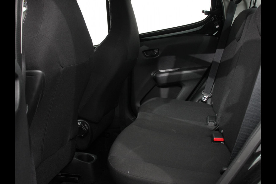 Peugeot 108 1.0 e-VTi Active | Navigatie | Apple Carplay/Android Auto | Touchscreen | Airco | Bluetooth | Led | 5 deurs