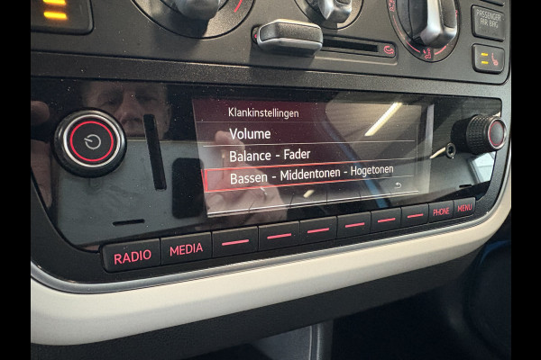 Seat Mii 1.0 Style Intense 5-drs. BEATSAUDIO/CRUISE/MEDIA/PDC/WINTERPACK