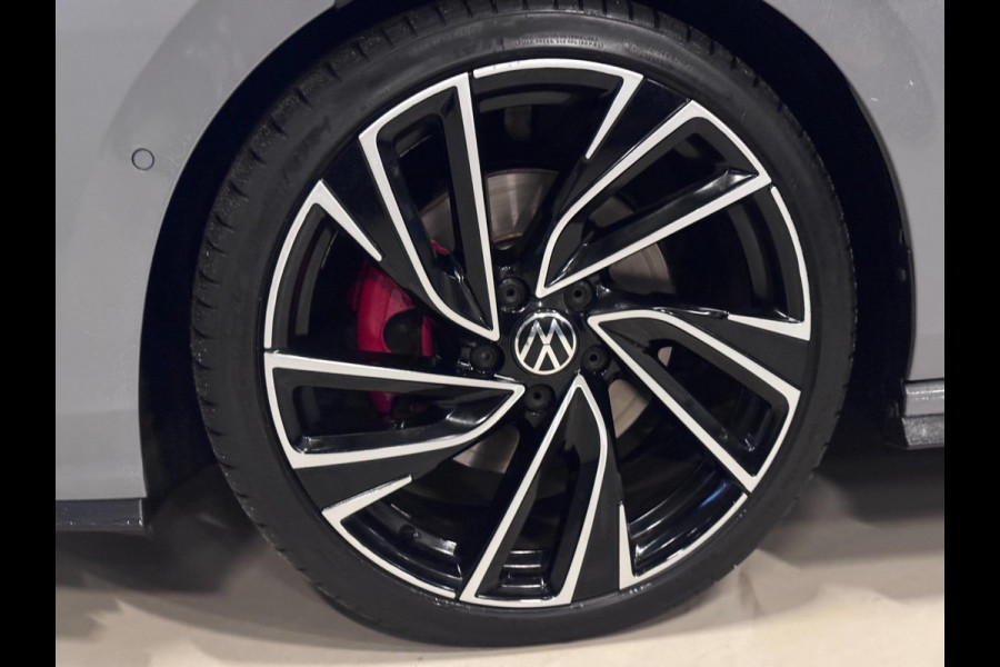 Volkswagen Golf 2.0 TDI GTD | PANO | HARMAN KARDON | IQ LIGHT | HEAD UP