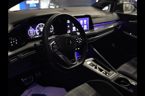 Volkswagen Golf 2.0 TDI GTD | PANO | HARMAN KARDON | IQ LIGHT | HEAD UP