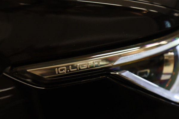 Volkswagen Golf 1.5 eTSI R-Line 150 PK BLACKSTYLE/PANO/CARPLAY/ACC/LANEASSIST/VOL