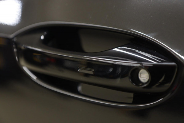 Volkswagen Golf 1.5 eTSI R-Line 150 PK BLACKSTYLE/PANO/CARPLAY/ACC/LANEASSIST/VOL