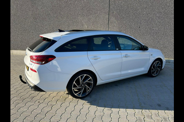 Hyundai i30 1.5 T-GDi MHEV N-Line Sky | AUTOMAAT | TREKHAAK | PANO | A.CAMERA | STOEL/STUURVERWARMING | APK T/M 23-9-2027 | TOPPER
