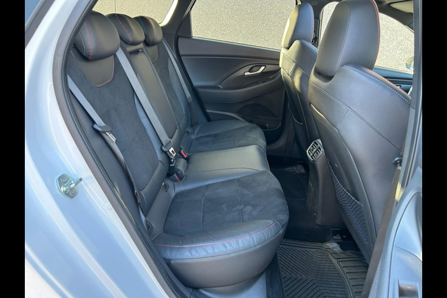 Hyundai i30 1.5 T-GDi MHEV N-Line Sky | AUTOMAAT | TREKHAAK | PANO | A.CAMERA | STOEL/STUURVERWARMING | APK T/M 23-9-2027 | TOPPER