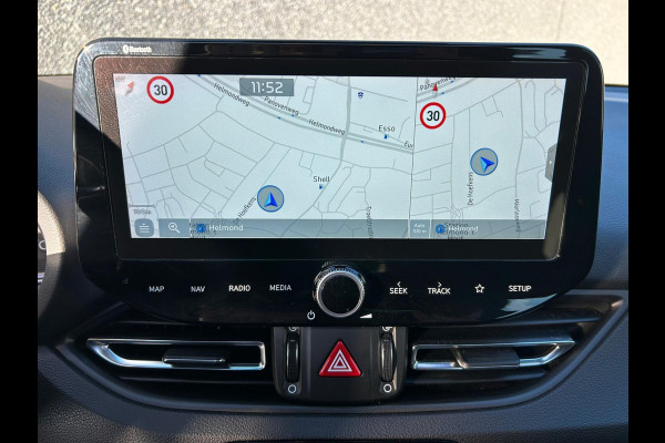 Hyundai i30 1.5 T-GDi MHEV N-Line Sky | AUTOMAAT | TREKHAAK | PANO | A.CAMERA | STOEL/STUURVERWARMING | APK T/M 23-9-2027 | TOPPER