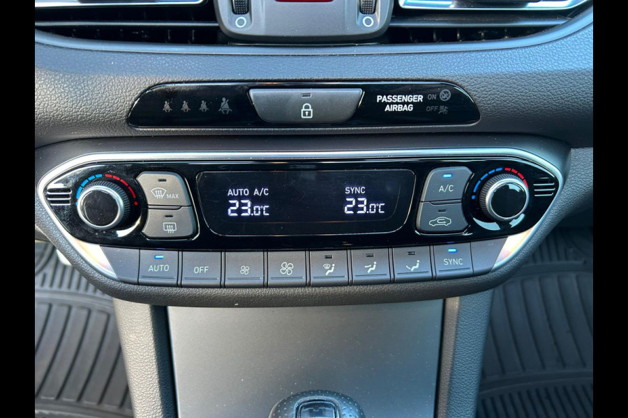 Hyundai i30 1.5 T-GDi MHEV N-Line Sky | AUTOMAAT | TREKHAAK | PANO | A.CAMERA | STOEL/STUURVERWARMING | APK T/M 23-9-2027 | TOPPER