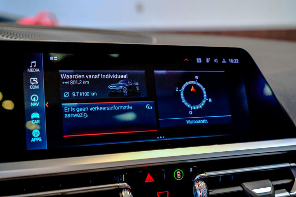 BMW 3-serie 330i High Executive M-Sport|Schuifdak|Laser|Elektr.Stoelen|